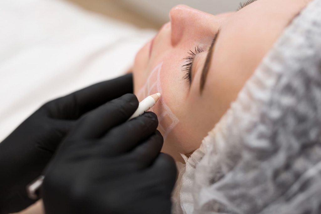 woman-having-facial-procedure-at-beauty-salon-2026-09-23-03-43-06-utc.jpg